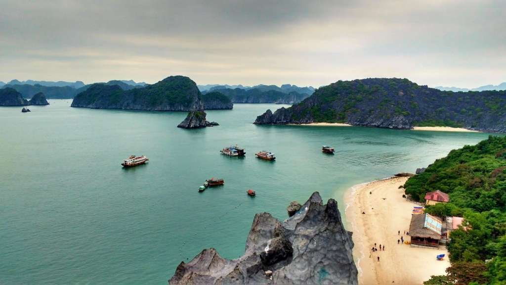 Ha Long Bay - Vietnam