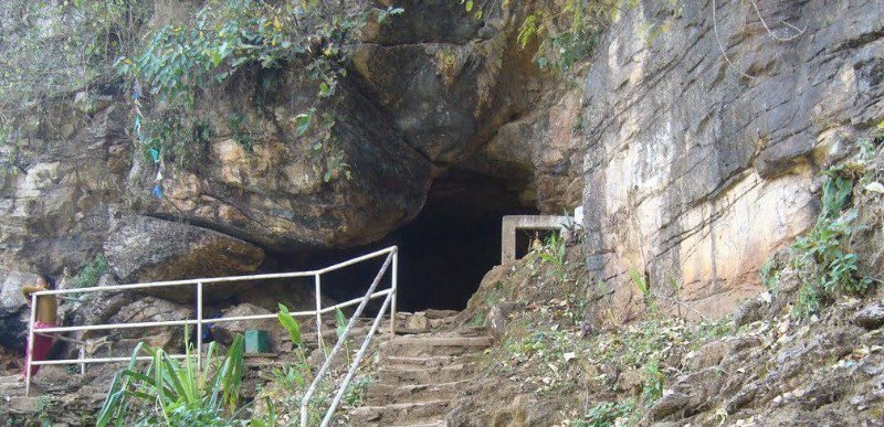 Magnificent Sidda Gufa Cave in places to visit in Bandipur 
