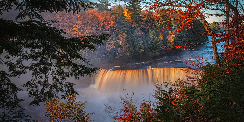 Explore the Tahquamenon Falls State Park