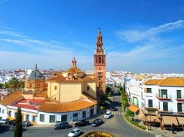 colorful buildings during daytime in